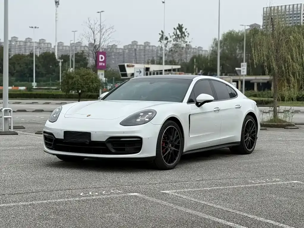 2023 Porsche Panamera 2.9T