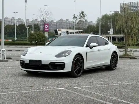 2023 Porsche Panamera 2.9T