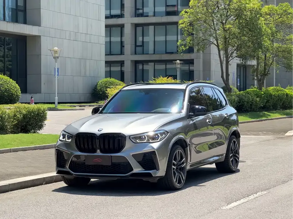 2022 BMW X5 M