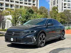 2023 Volkswagen Passat 330TSI Luxury, чёрный — фото 1