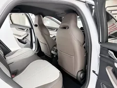 2024 BYD Qin PLUS Honor DM-i PHEV 55km Leading, белый — фото 15