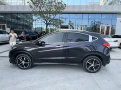 2020 Honda Vezel 1.5L CVT Elite, чёрный — фото 3