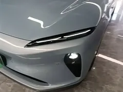 2022 Nio ET5 75kWh, синий — фото 24