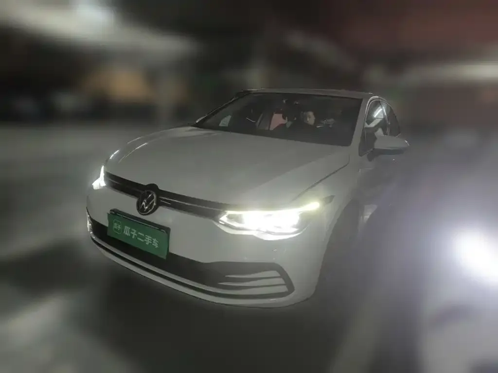 2023 Volkswagen Golf 200TSI DSG