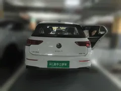 2023 Volkswagen Golf 200TSI DSG, белый — фото 5