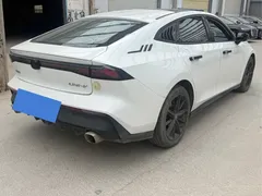 2022 Changan UNI-V 1.5T Premium, белый — фото 9