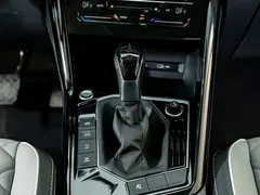 2023 Volkswagen Tayron 330TSI 2WD R-Line, белый — фото 15