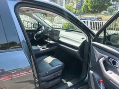 2024 Leapmotor C16 EV 520 Premium — фото 13