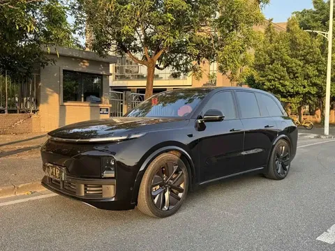 2023 Li Auto L8