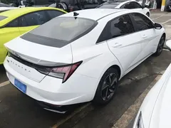 2023 Hyundai Elantra 1.5L CVT GLS Leading, белый — фото 14