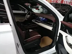 2021 Geely Monjaro 2.0TD DCT EVO 2WD Premium, белый — фото 25