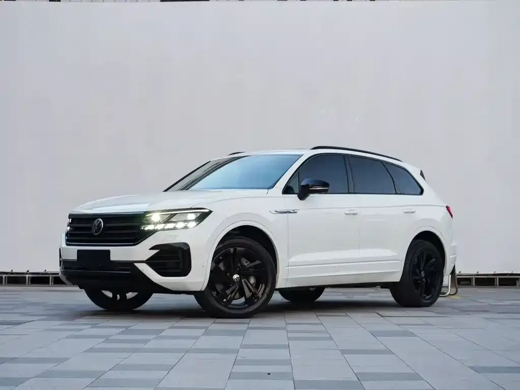 2021 Volkswagen Touareg 3.0TSI Black Sport Package