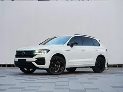 2021 Volkswagen Touareg 3.0TSI Black Sport Package, белый — фото 1