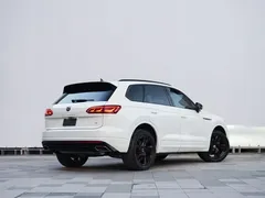 2021 Volkswagen Touareg 3.0TSI Black Sport Package, белый — фото 6