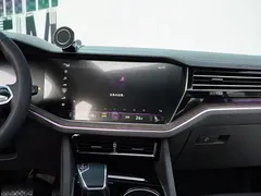 2021 Volkswagen Touareg 3.0TSI Black Sport Package, белый — фото 15