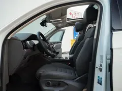 2021 Volkswagen Touareg 3.0TSI Black Sport Package, белый — фото 21