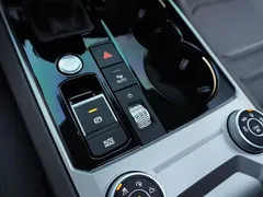 2021 Volkswagen Touareg 3.0TSI Black Sport Package, белый — фото 28
