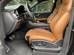 2022 Audi RS Q8 4.0T, чёрный — фото 5