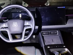 2025 BYD Qin L EV 545km, белый — фото 12