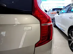 2022 Volvo XC90 T8 PHEV Premium Luxury 7-seat — фото 8