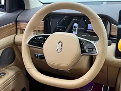 2024 Aito M7 1.5T 4WD Max 6-seat, синий — фото 25