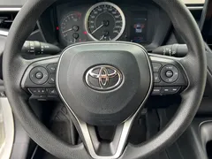 2021 Toyota Corolla 1.2T S-CVT Pioneer, белый — фото 10