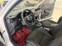 2023 Honda Vezel 1.5L CVT Tech, белый — фото 7
