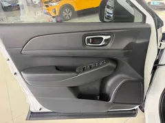 2023 Honda Vezel 1.5L CVT Tech, белый — фото 8