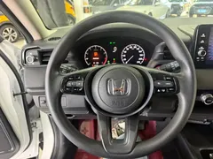 2023 Honda Vezel 1.5L CVT Tech, белый — фото 10