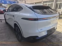 2023 Xpeng G6 580 Long Range Pro, белый — фото 5