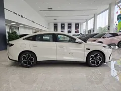 2025 BYD Seal 06 DM-i PHEV Smart Driving 120KM Flagship, белый — фото 4