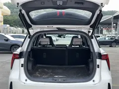 2023 Changan CS75 PLUS 3rd Gen 1.5T AT Premium, белый — фото 13