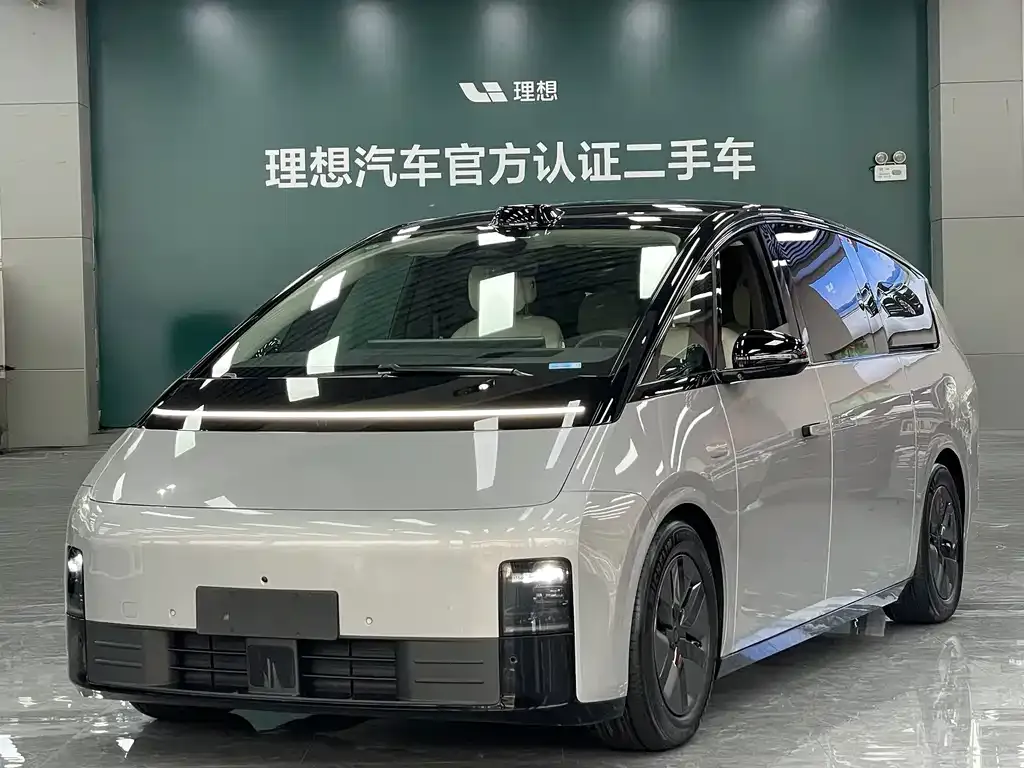 2024 Li Auto MEGA Ultra