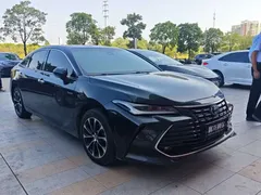 2022 Toyota Avalon Hybrid 2.5L Luxury, чёрный — фото 5
