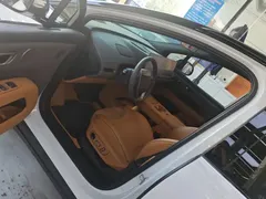 2025 Li Auto i6 2WD Standard, белый — фото 5