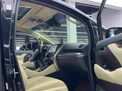 2020 Toyota Vellfire 2.5L Hybrid Black Gold Limited Edition, чёрный — фото 10