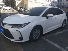 2021 Toyota Corolla TNGA 1.5L CVT Pioneer, белый — фото 1
