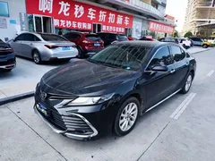 2023 Toyota Camry 2.0G Luxury, чёрный — фото 1