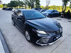 2023 Toyota Camry 2.0G Luxury, чёрный — фото 4