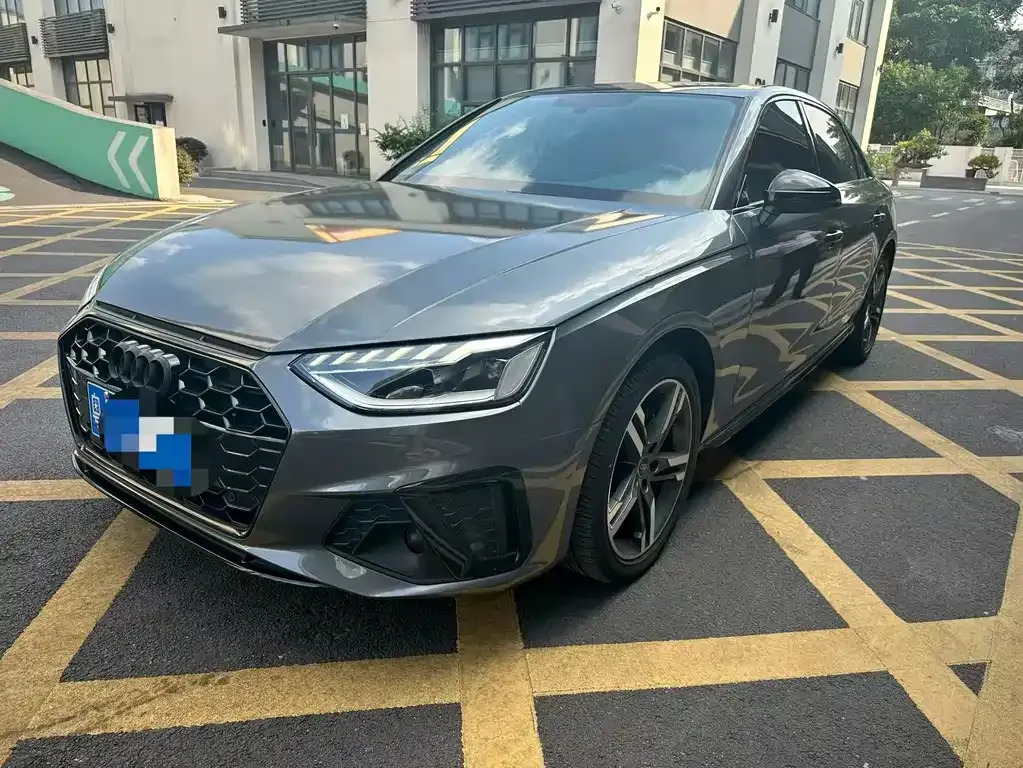 2022 Audi A4L 40 TFSI Luxury Sport