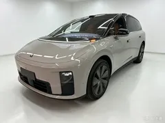 2025 Li Auto i8 Standard — фото 1