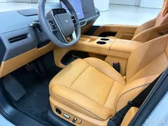 2025 Li Auto i8 Standard — фото 5