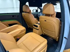 2025 Li Auto i8 Standard — фото 8