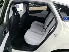 2025 BYD Seal 06 EV 470km Premium, белый — фото 17