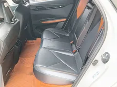 2023 Changan UNI-V iDD 1.5T 113km PHEV — фото 17