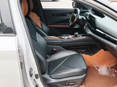 2023 Changan UNI-V iDD 1.5T 113km PHEV — фото 25