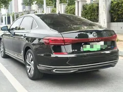 2022 Volkswagen Passat 430PHEV Luxury, чёрный — фото 17
