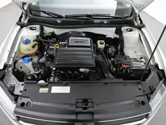 2019 Volkswagen Bora Legend 1.5L AT Fashion China VI, белый — фото 6
