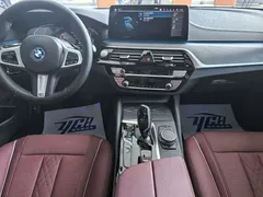2021 BMW 5 Series 535Le M Sport Package, чёрный — фото 13