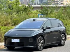 2025 Li Auto i8 Standard, чёрный — фото 1